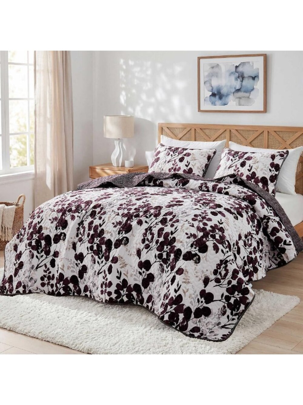 Reversible Floral Quilt Set - Lightweight Oversized Bedspread with Shams, Queen